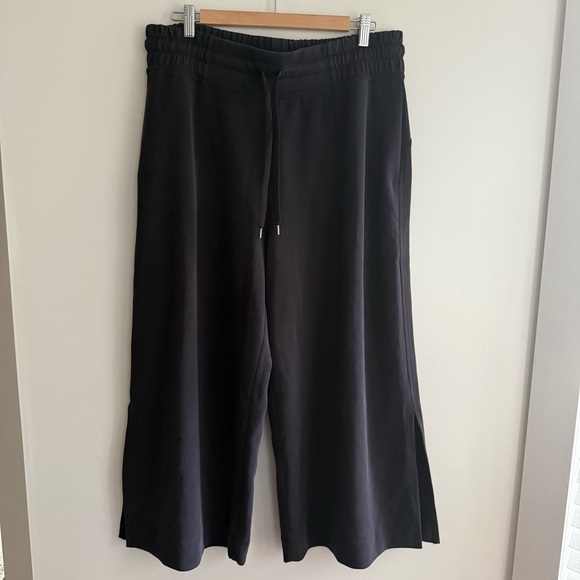 Lululemon Soft Ambition Wide Leg Crop - Picture 2 of 10